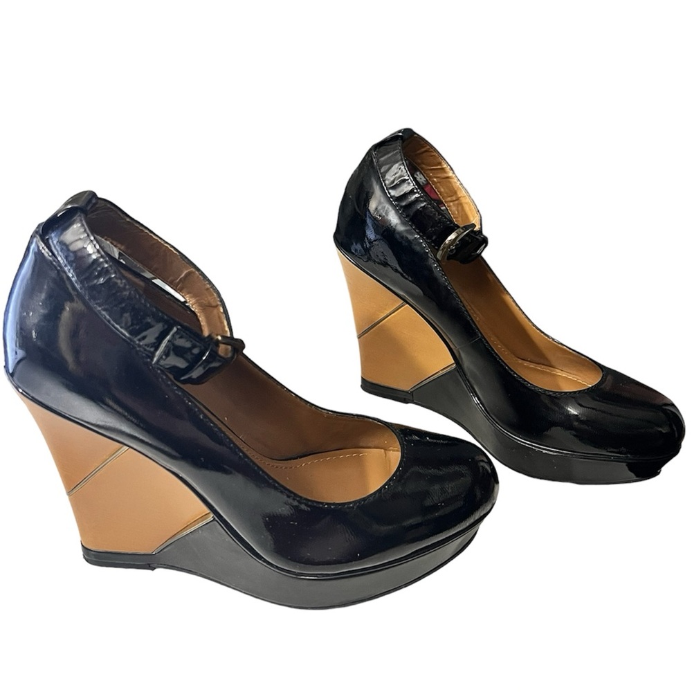 B. Makowsky platform wedge high heels SIZE 8.5